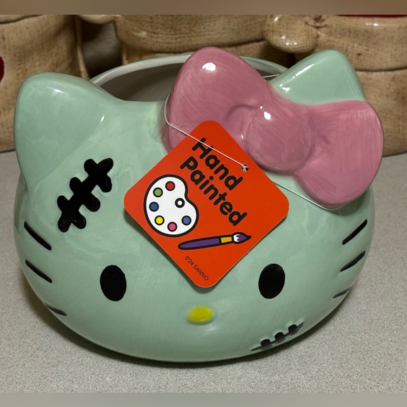 Hello Kitty Frankenstein Planter - Picture 2 of 4